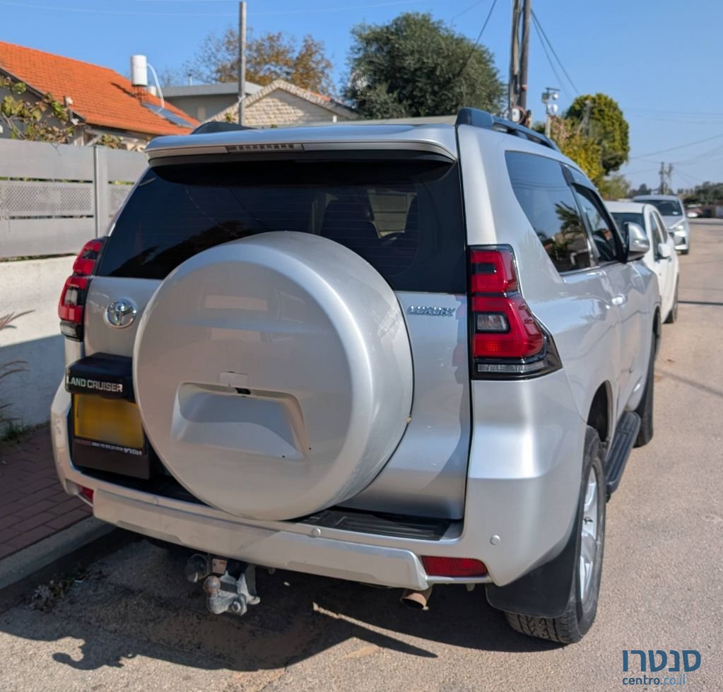 2021' Toyota Land Cruiser טויוטה לנד קרוזר photo #3