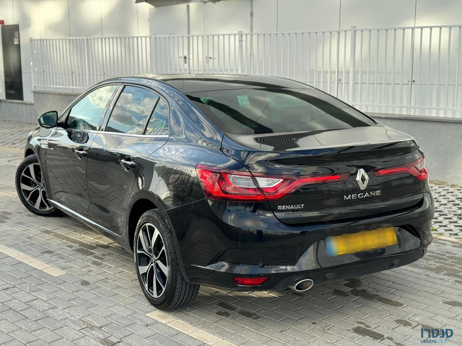 2019' Renault Megane photo #4