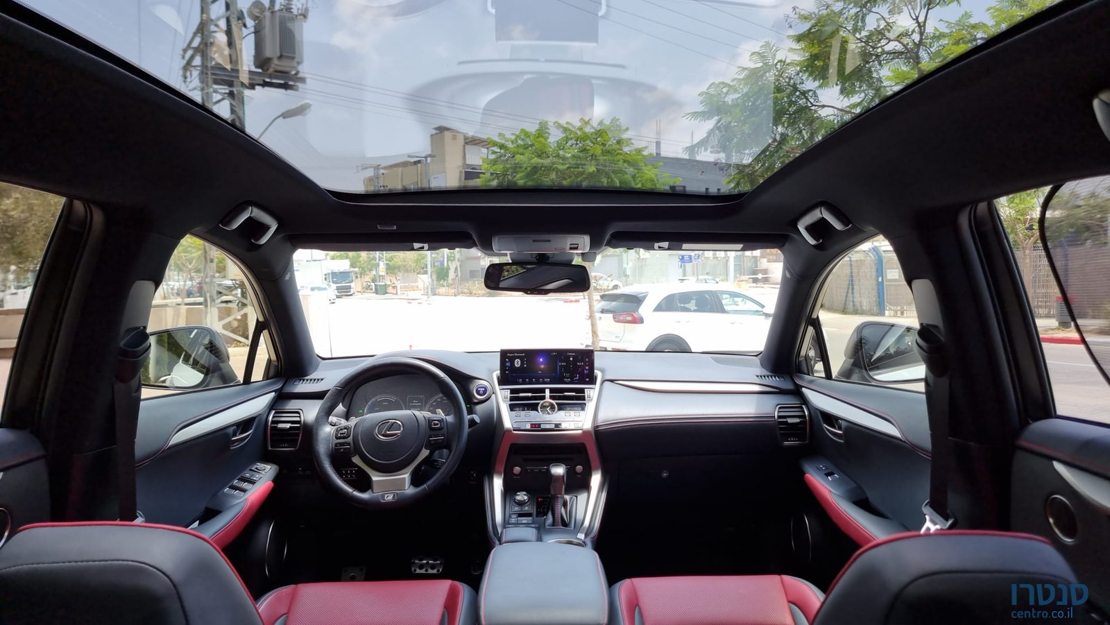 2021' Lexus NX 300h photo #5