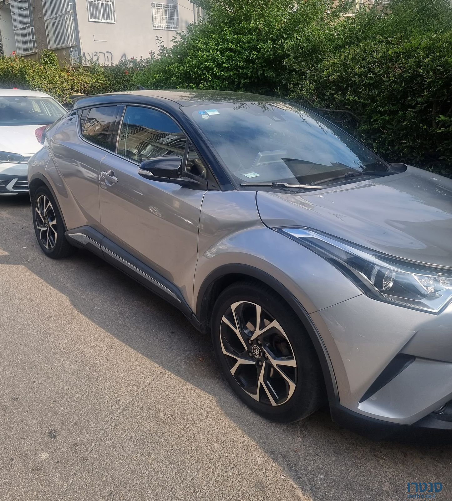 2018' Toyota C-HR טויוטה photo #1