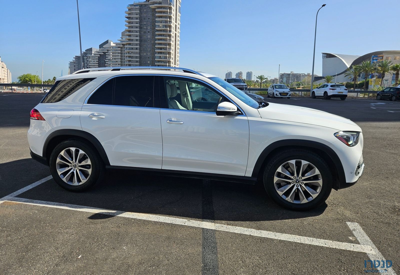 2022' Mercedes-Benz GLE מרצדס-בנץ photo #5