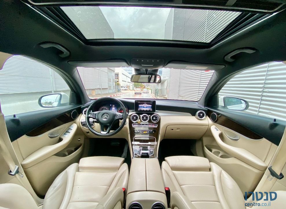 2019' Mercedes-Benz Glc-Class מרצדס photo #6