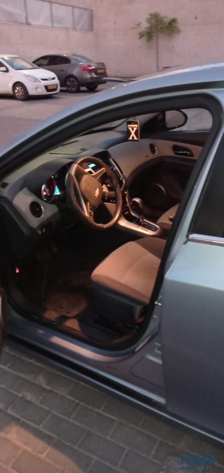 2010' Chevrolet Cruze שברולט קרוז photo #2