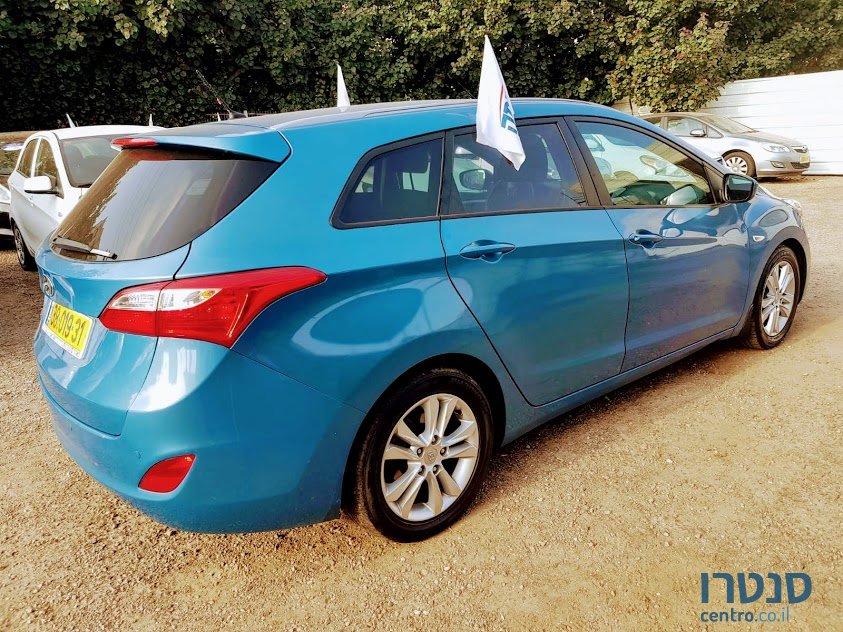 2015' Hyundai i30 photo #1