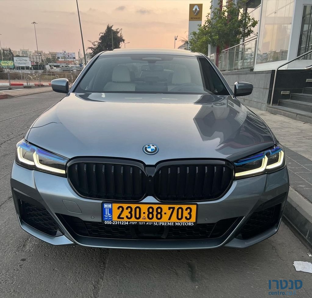 2022' BMW 5 Series ב.מ.וו סדרה 5 photo #2