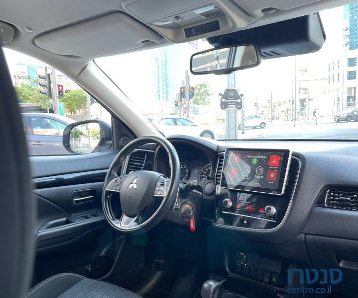 2019' Mitsubishi Outlander מיצובישי אאוטלנדר photo #3