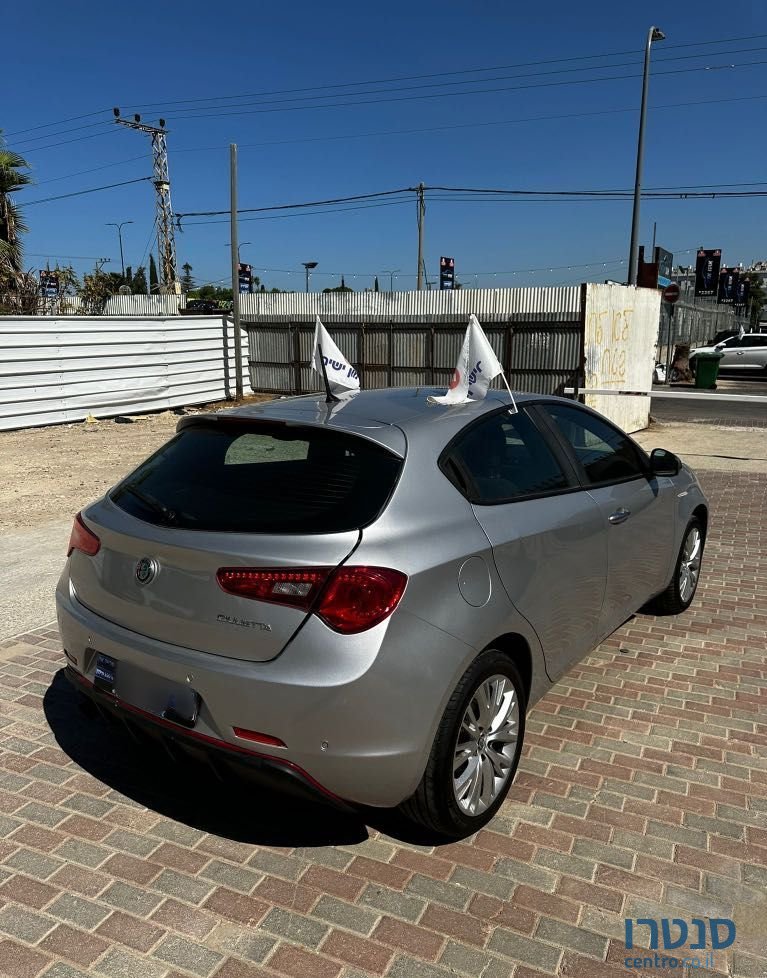 2017' Alfa Romeo Giulietta אלפא רומיאו ג'ולייטה photo #5