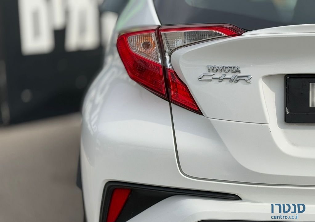 2018' Toyota C-HR טויוטה photo #4