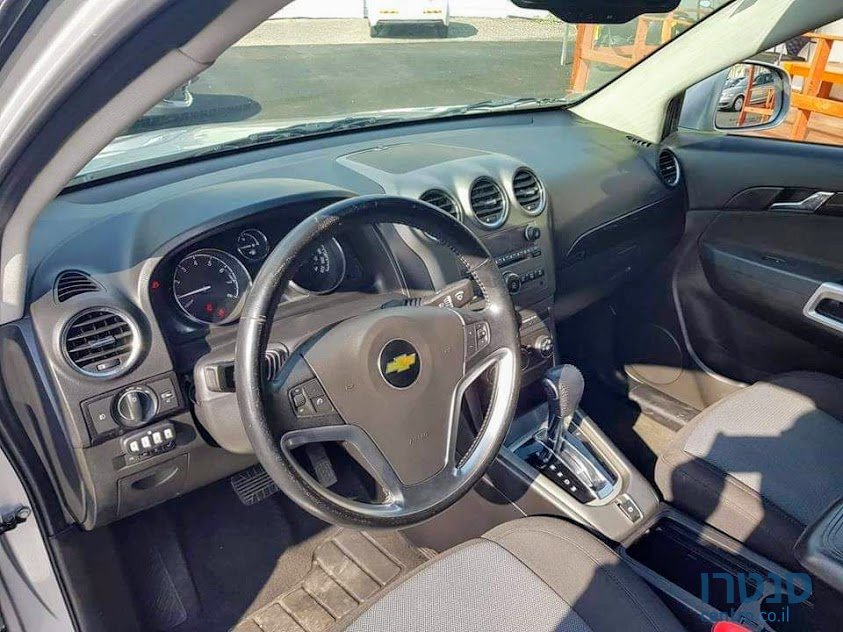 2015' Chevrolet Captiva photo #3