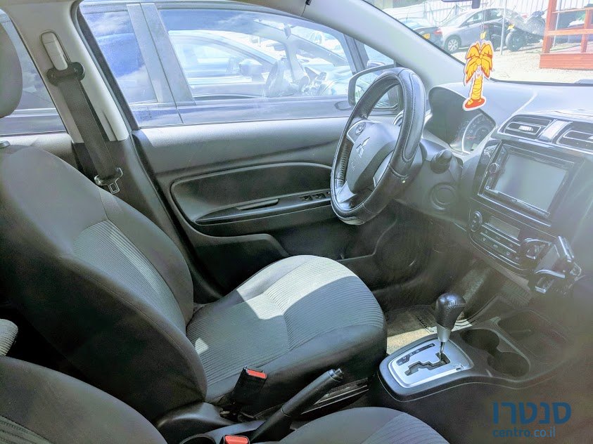 2015' Mitsubishi Attrage photo #3