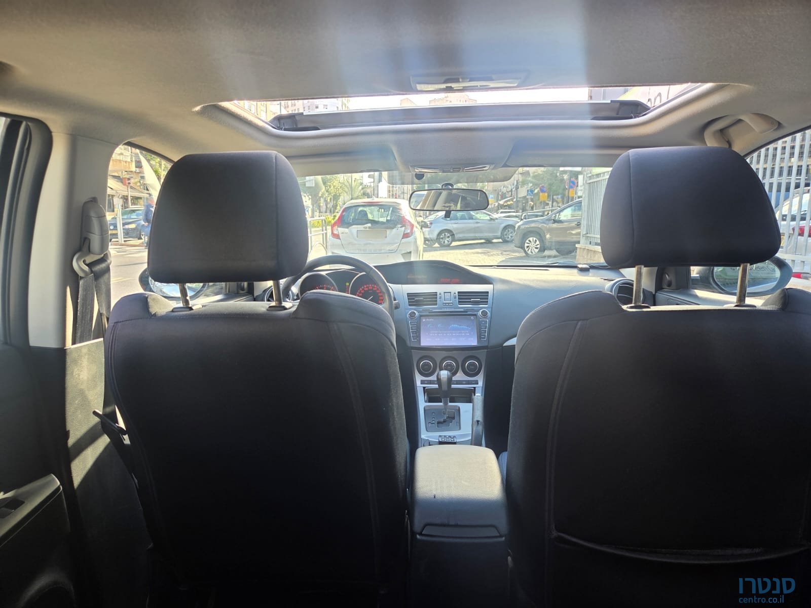 2010' Mazda 3 photo #4