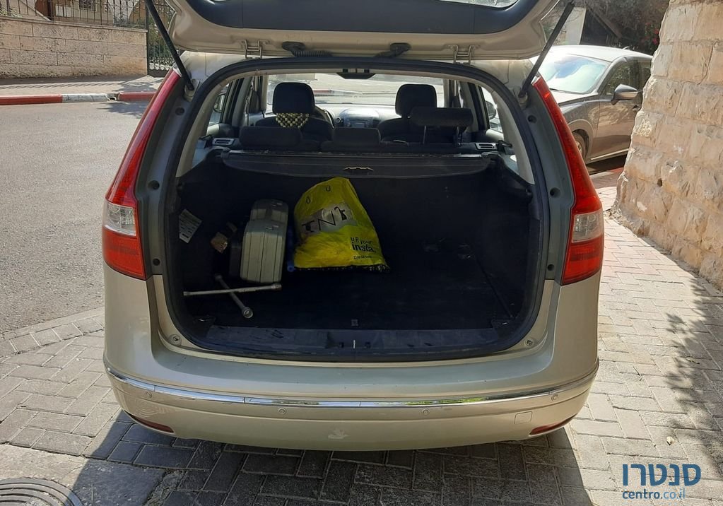 2010' Hyundai I30Cw יונדאי photo #4