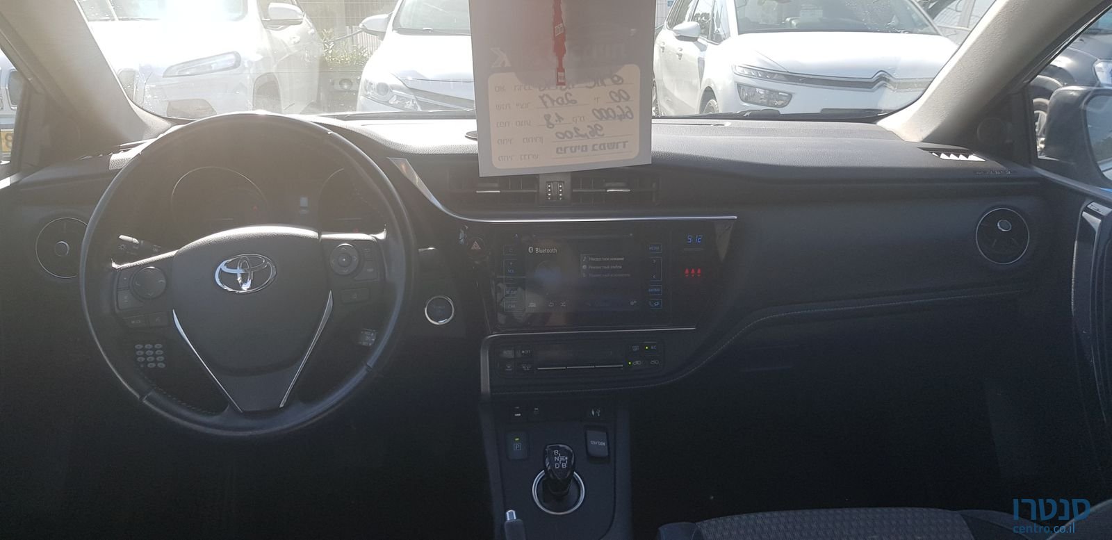 2018' Toyota Auris photo #1