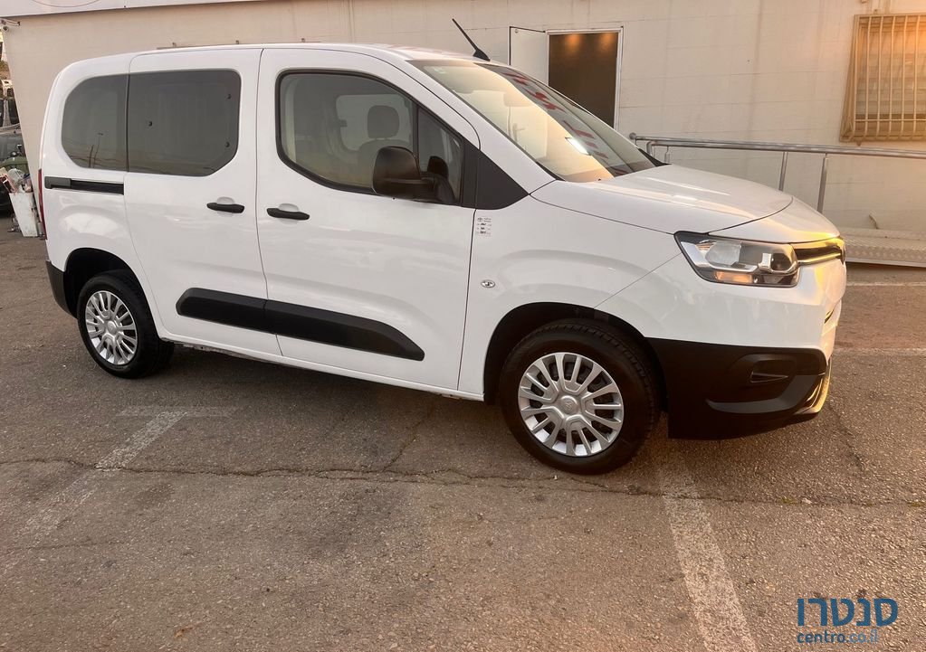 2021' Toyota City טויוטה סיטי photo #1