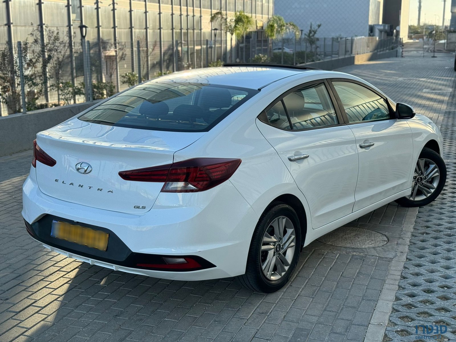 2020' Hyundai Elantra photo #4