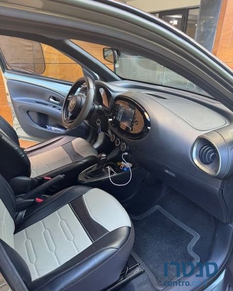 2022' Toyota Aygo X טויוטה אייגו X photo #2
