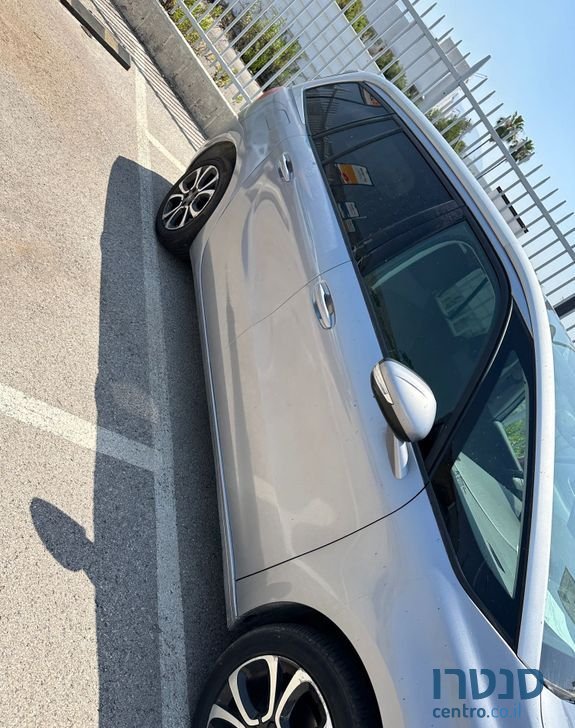 2020' Citroen C4 Picasso סיטרואן C4 ספייסטורר photo #3