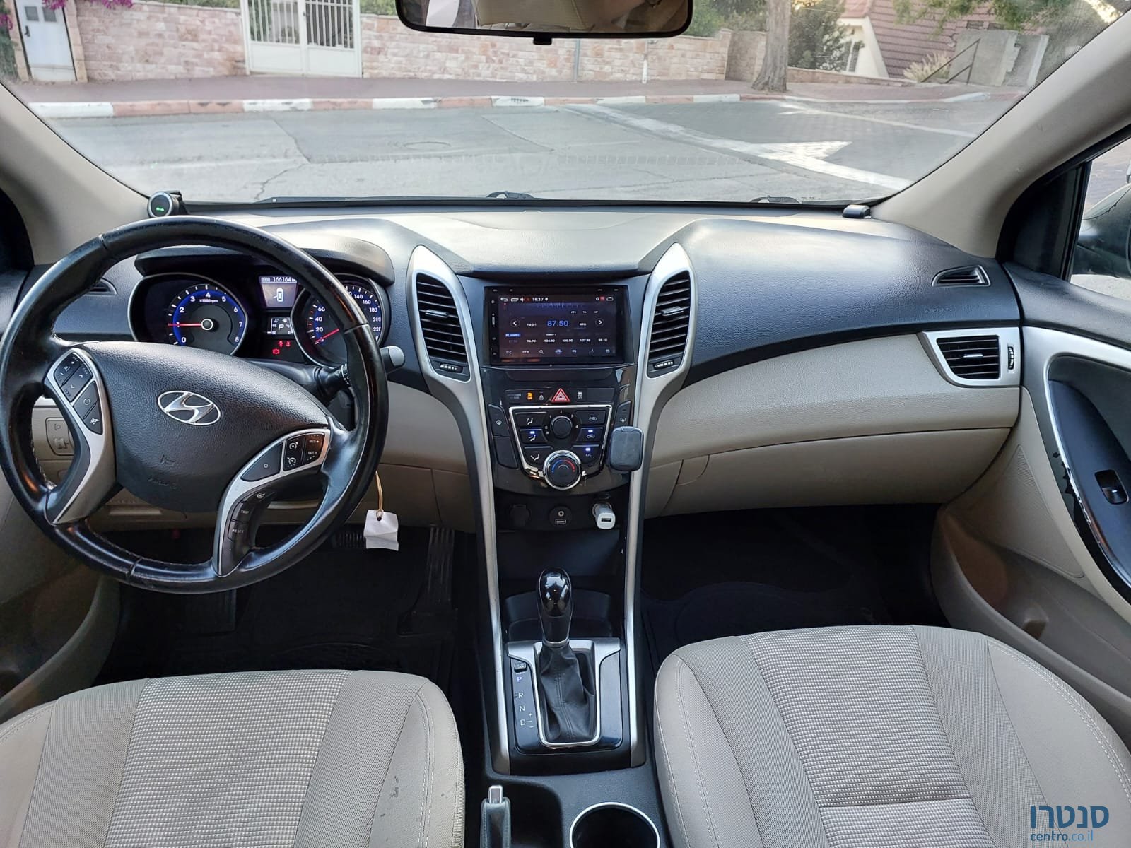 2016' Hyundai i30 photo #3