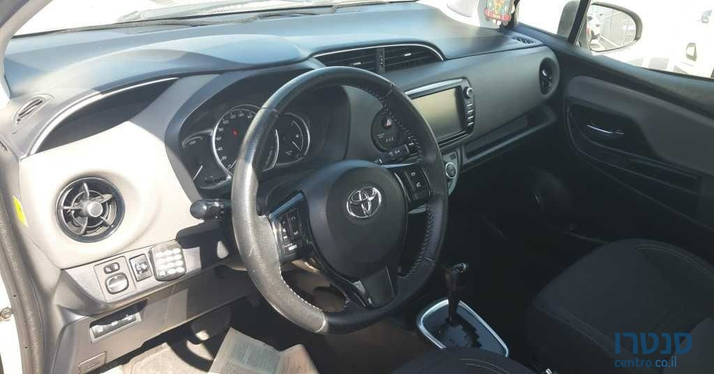 2020' Toyota Yaris טויוטה יאריס photo #2