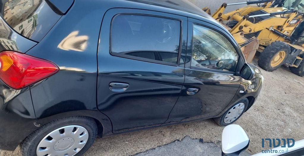 2016' Mitsubishi Space Star מיצובישי ספייס סטאר photo #2