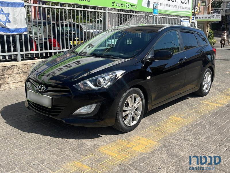 2015' Hyundai i30 photo #2