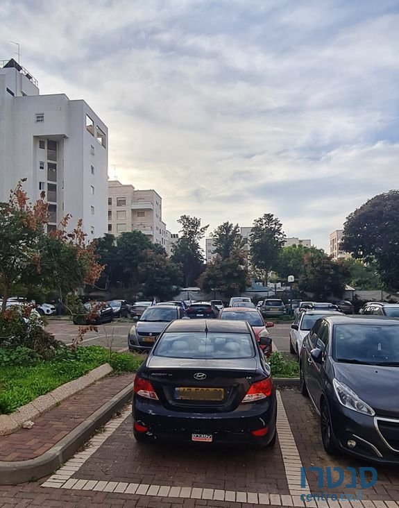 2014' Hyundai i25 יונדאי photo #3