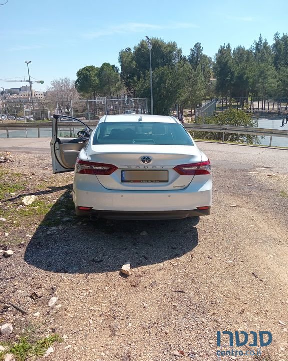 2021' Toyota Camry טויוטה קאמרי photo #4