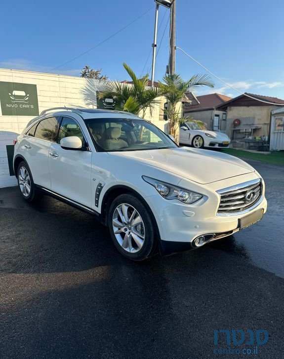 2019' Infiniti QX70 אינפיניטי photo #4