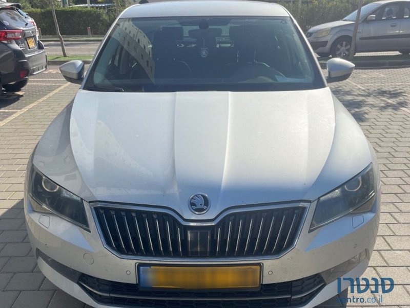 2017' Skoda Superb סקודה סופרב photo #1