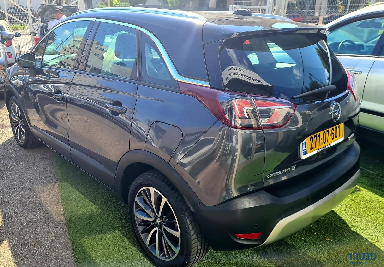 2019' Opel Crossland-X photo #3