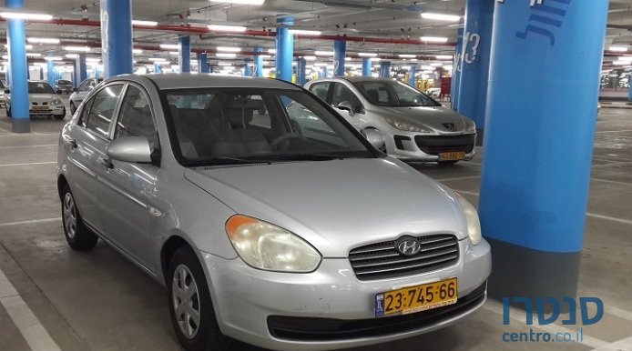 2008' Hyundai Accent photo #1