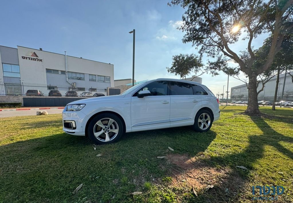 2019' Audi Q7 אאודי photo #6