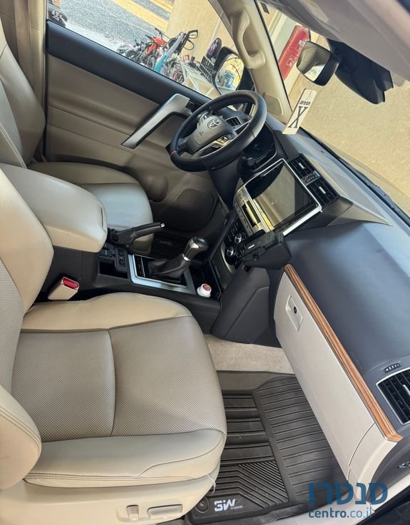 2022' Toyota Land Cruiser טויוטה לנד קרוזר photo #2
