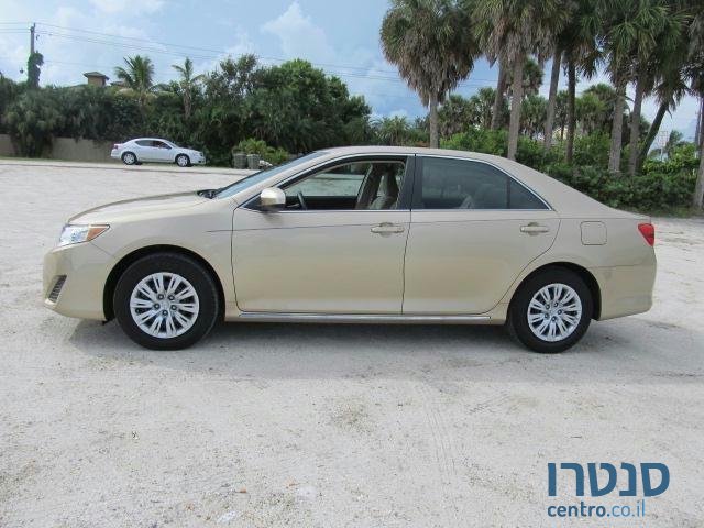 2012' Toyota photo #3