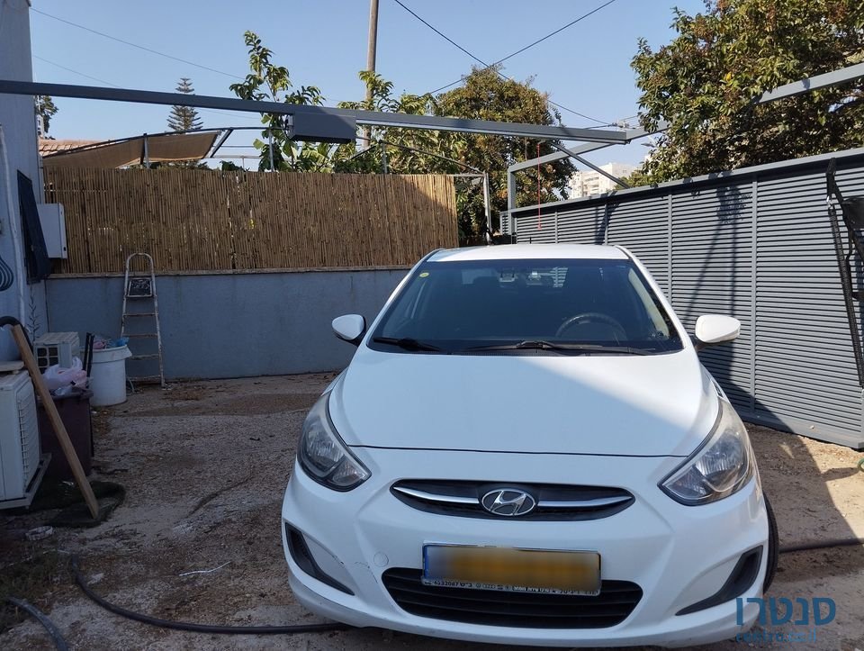 2016' Hyundai i25 יונדאי photo #4