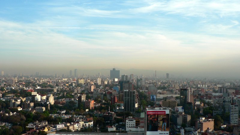 Mexico City Imposes Driving Ban as Pollution Soars