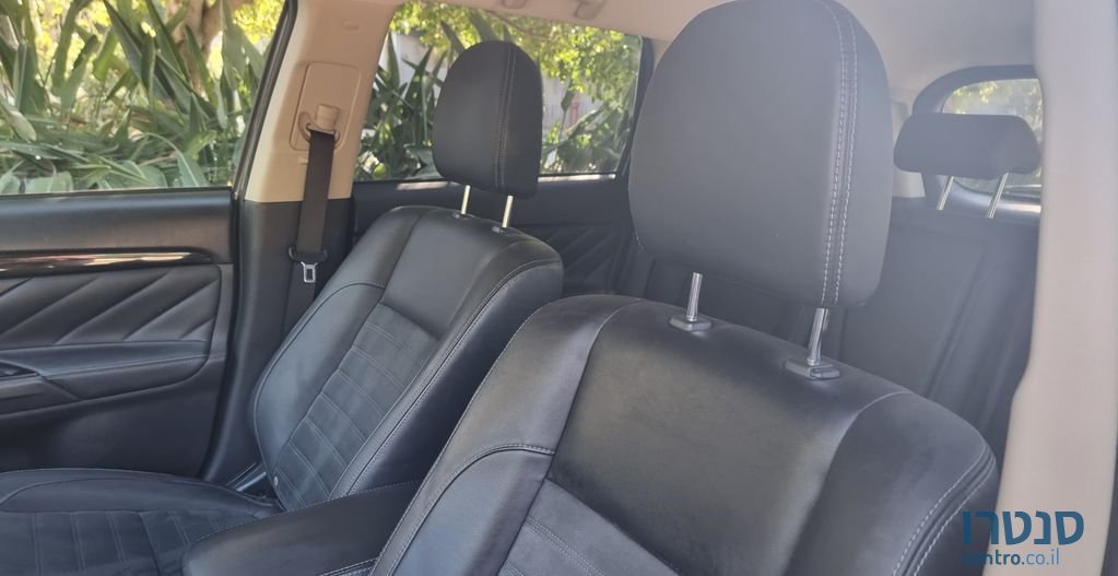 2018' Mitsubishi Outlander מיצובישי אאוטלנדר photo #4