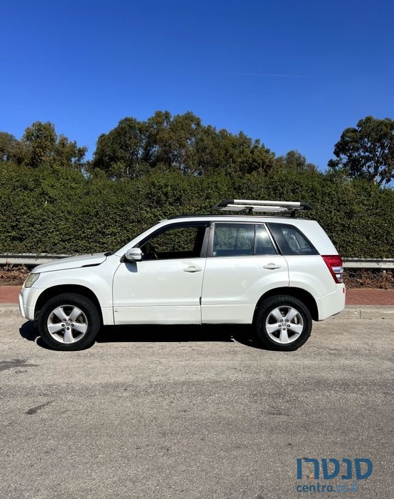 2011' Suzuki Grand Vitara סוזוקי גרנד ויטרה photo #2