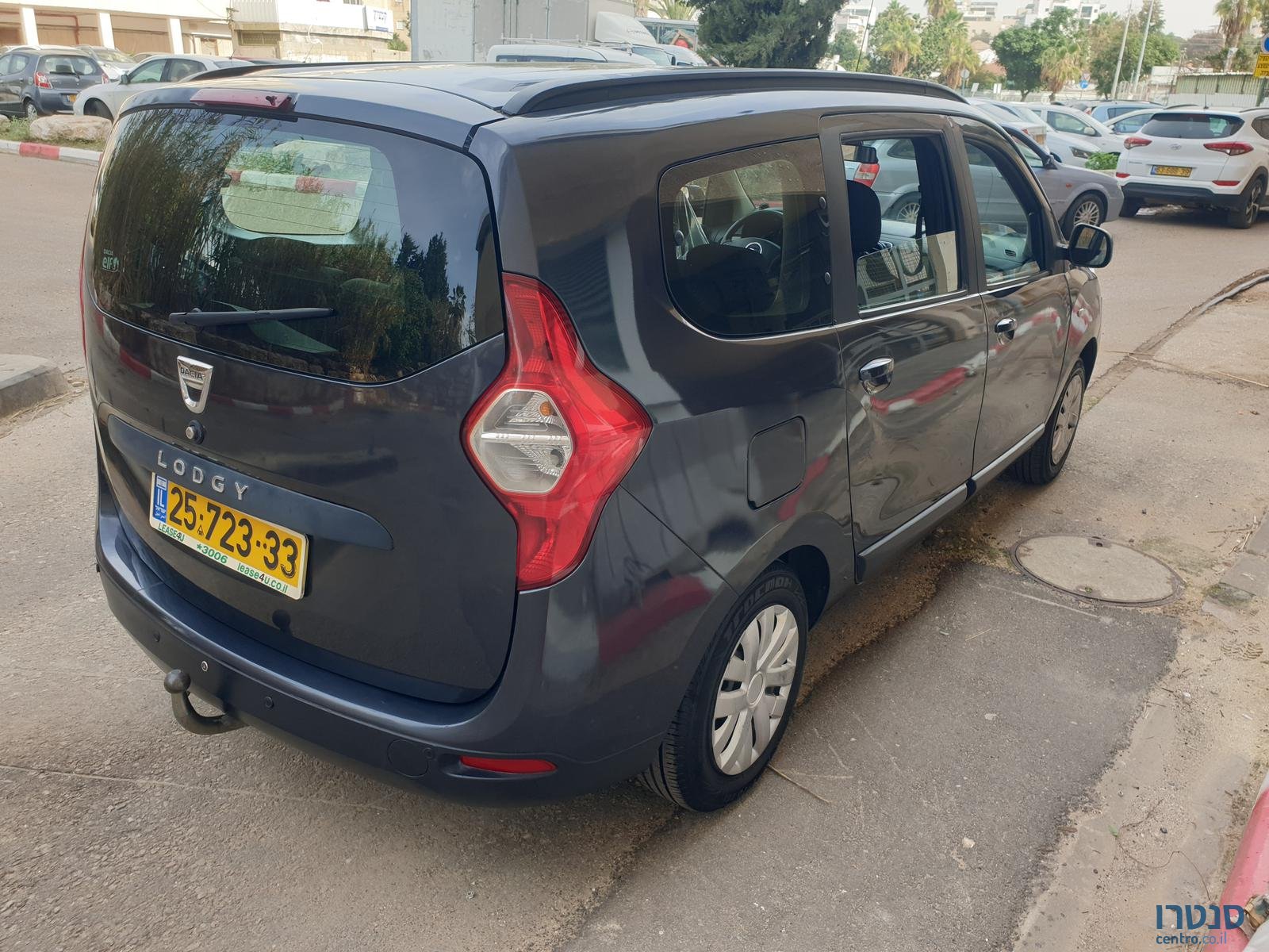 2015' Dacia Logan photo #3