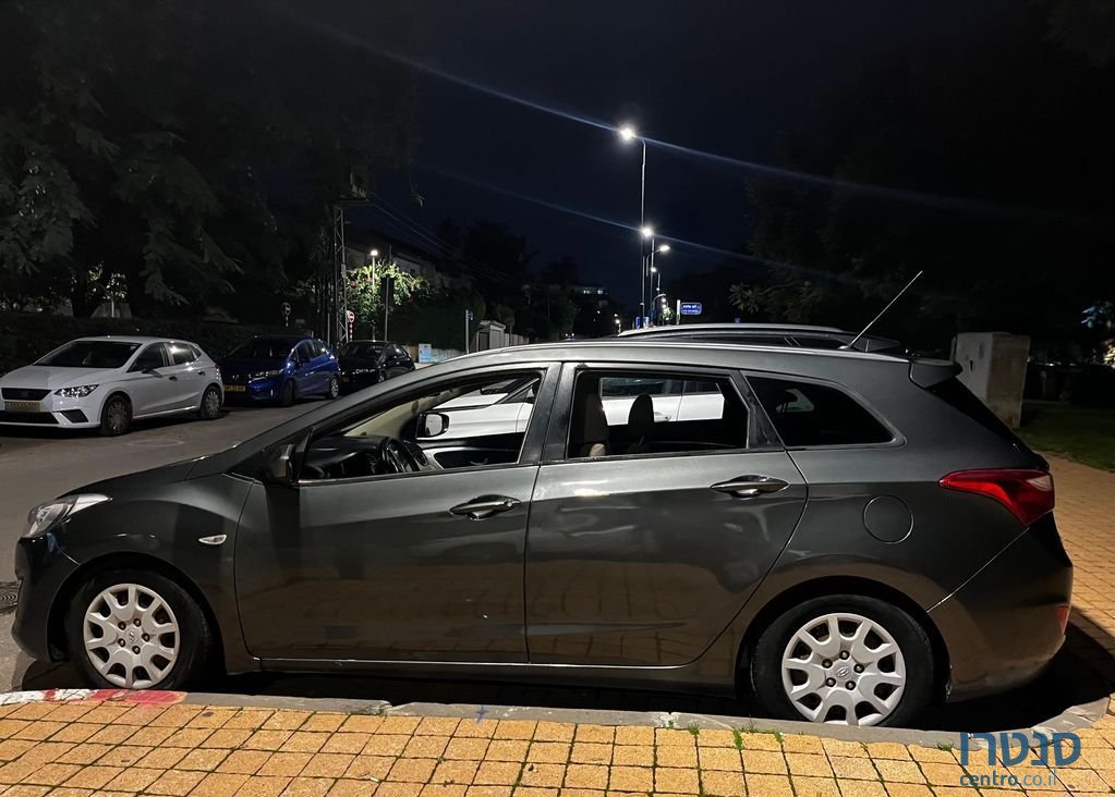 2014' Hyundai i30 יונדאי photo #3