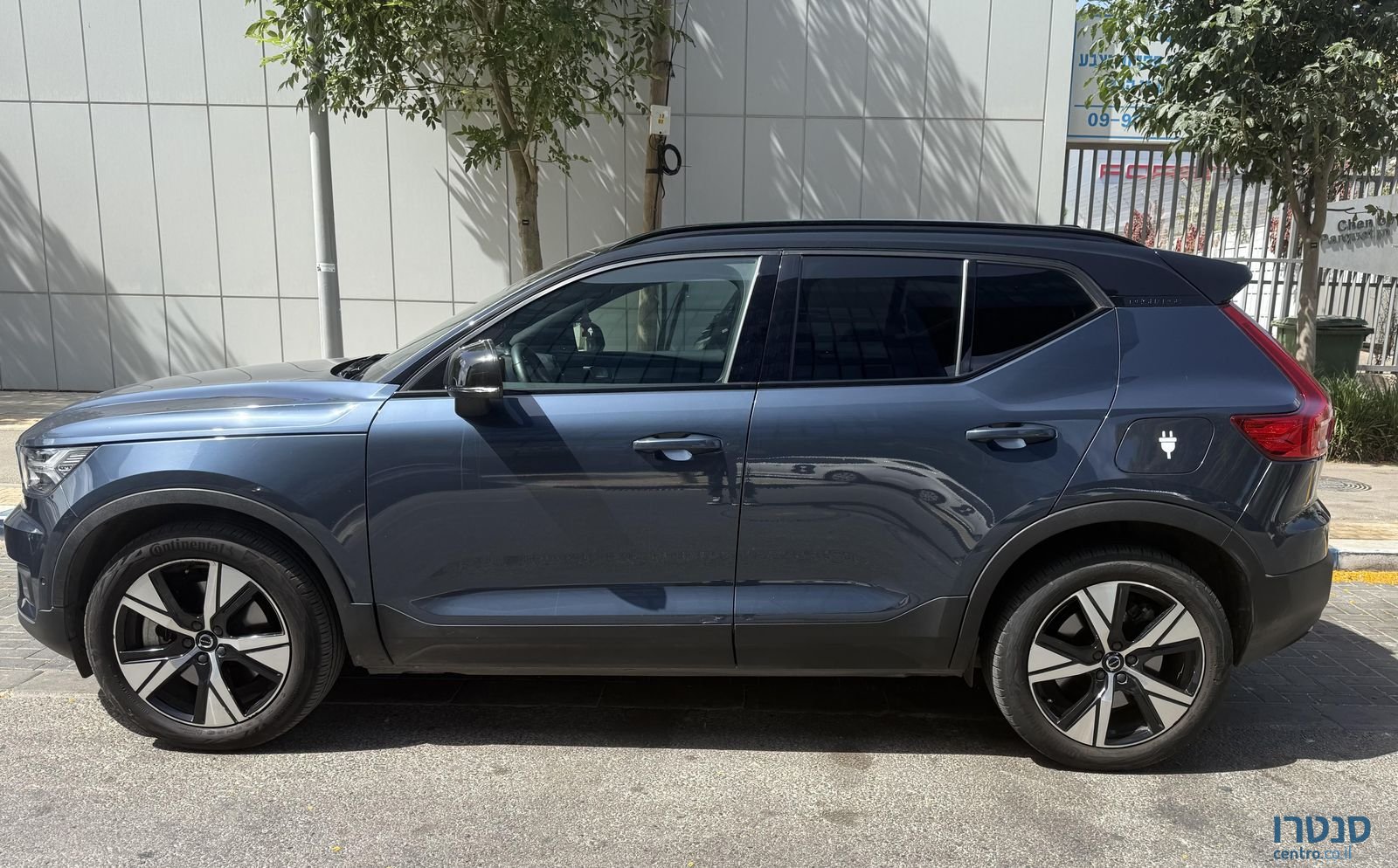 2021' Volvo XC40 וולוו photo #1