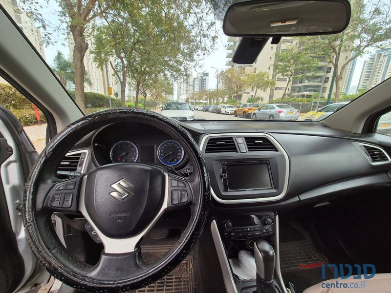 2015' Suzuki Crossover סוזוקי קרוסאובר photo #4