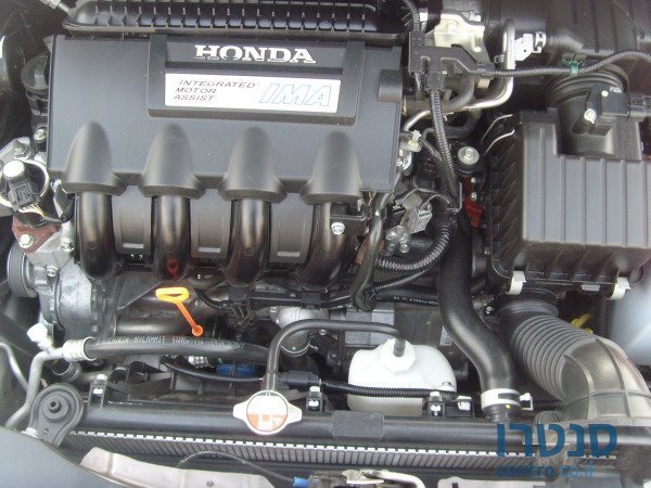 2010' Honda Insight photo #3