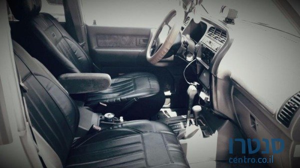 2002' Isuzu Trooper photo #5