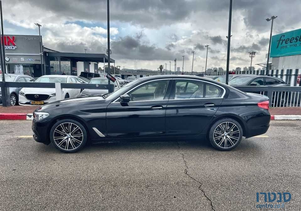 2018' BMW 5 Series ב.מ.וו סדרה 5 photo #4