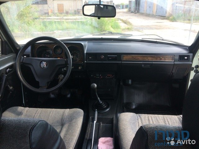 1989' Volvo 240 GAZ 2410 Volga photo #1