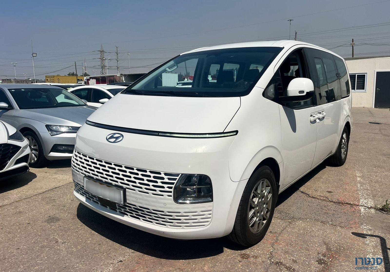 2023' Hyundai Staria יונדאי סטאריה photo #6