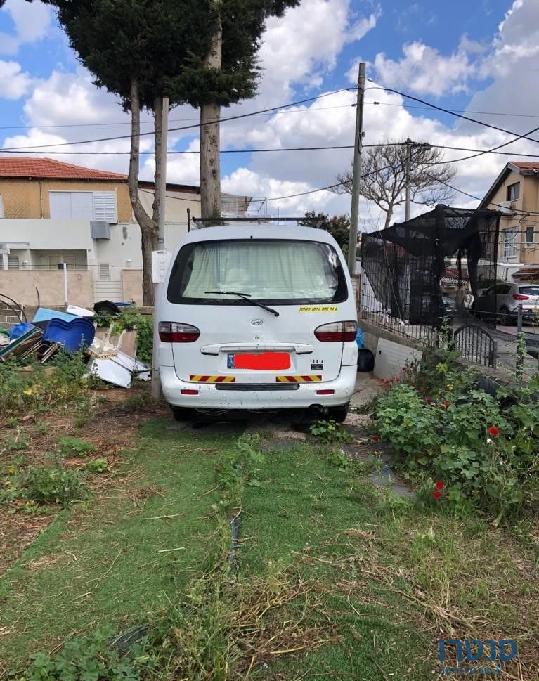 2006' Hyundai H 300 יונדאי photo #4