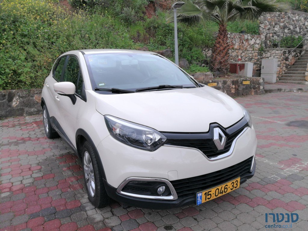 2015' Renault Captur photo #2