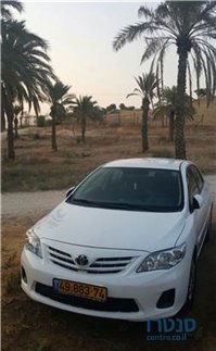 2011' Toyota Corolla photo #2